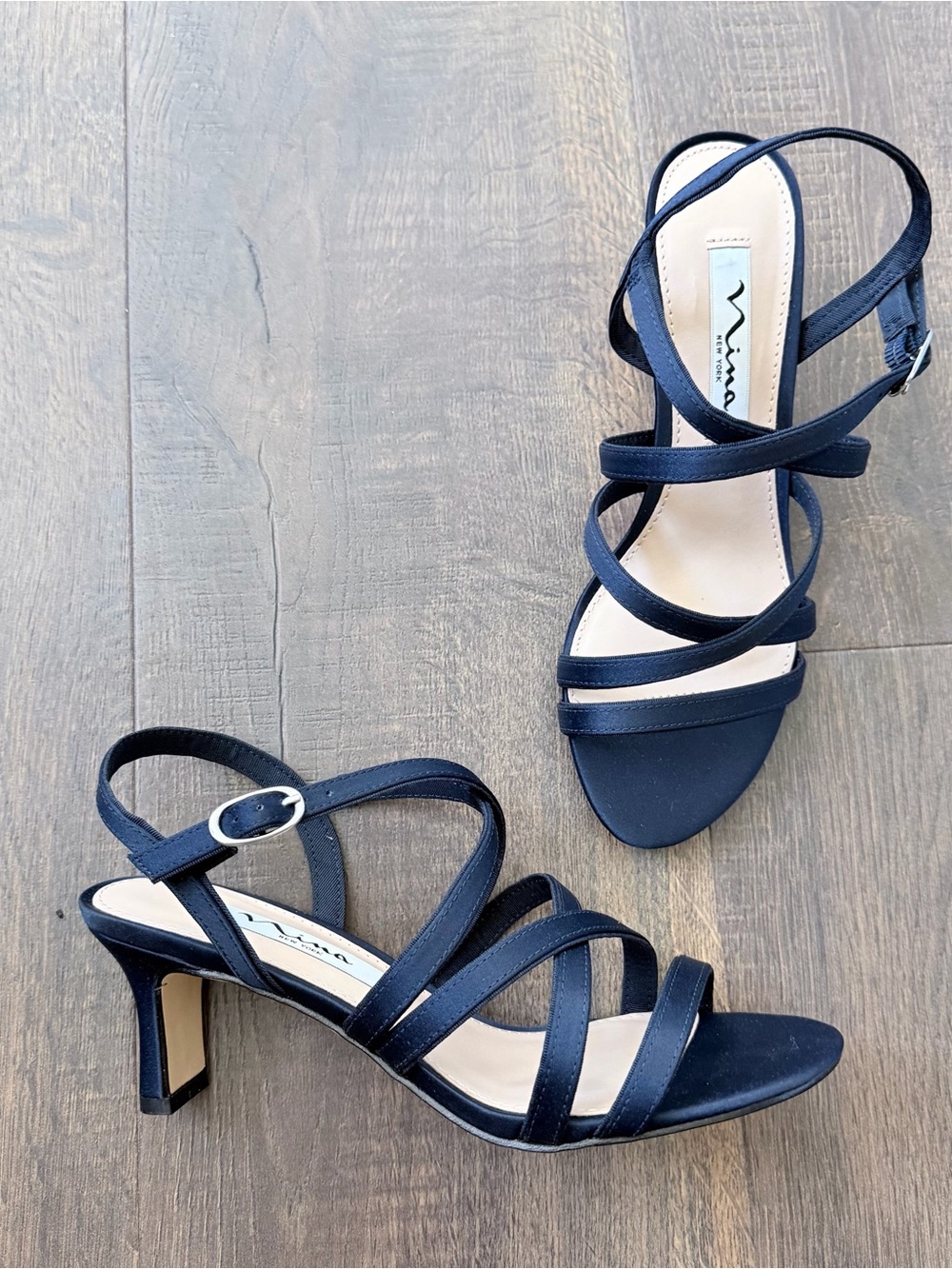 Nina Genaya New Navy Satin Kitten Heel | Size: 6W - Picture 6 of 8